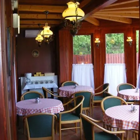 Hermina Panzio Bed & Breakfast 4*